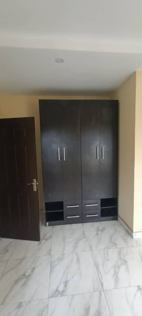 3 bedrooms Flat / Apartment for rent at Adekunle