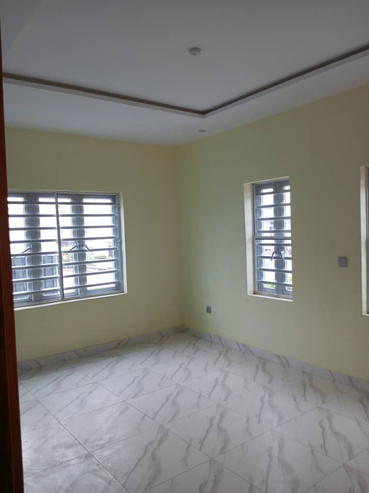 Brand New serviced 3 Bedroom Apartment for Sale