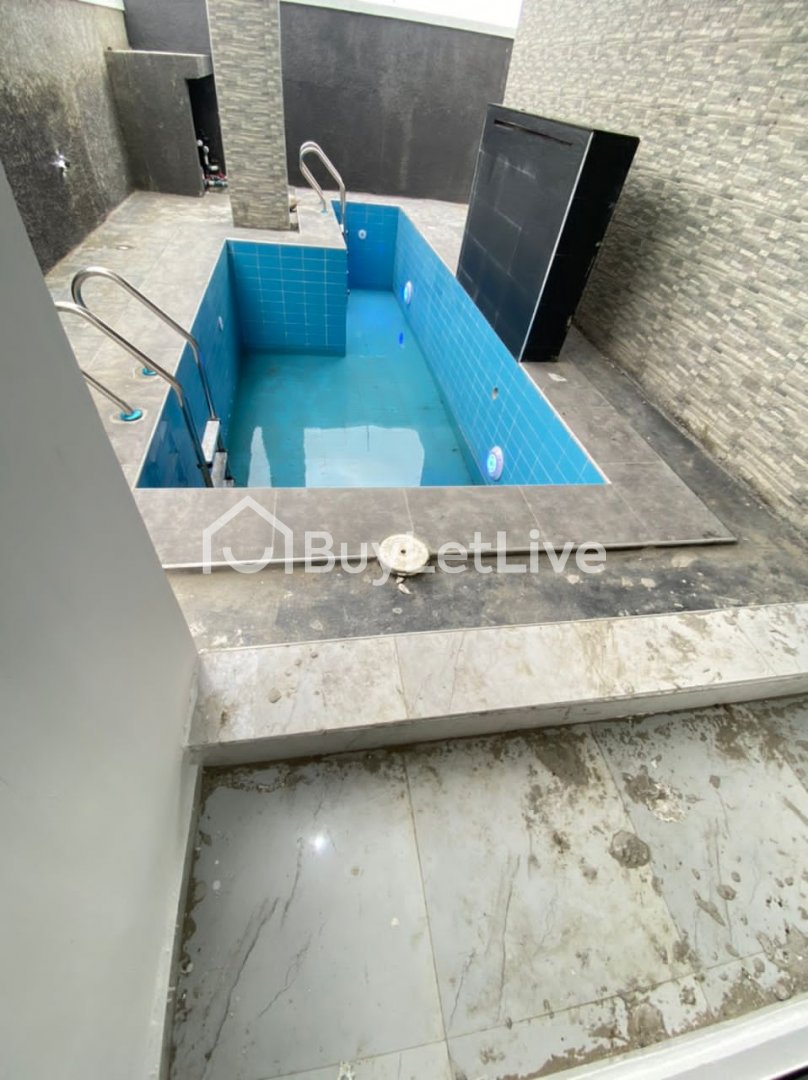 5Bedrooms Fully-Detached Duplex with Bq for Sale
