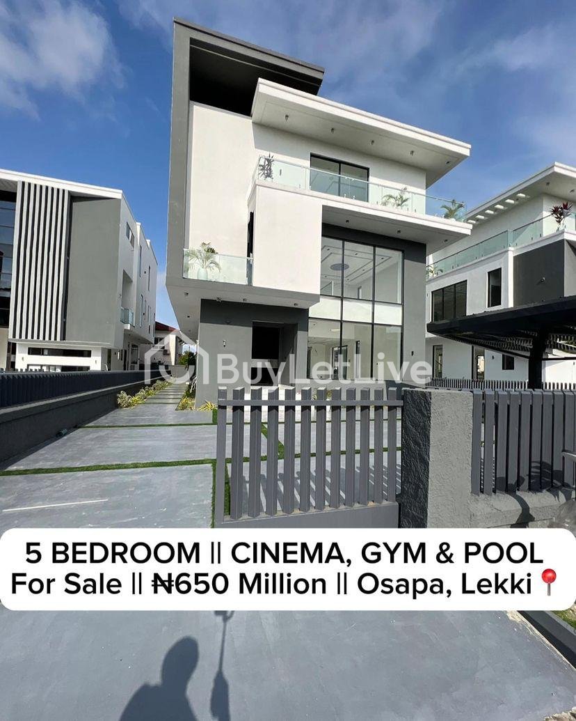 LUXURY 5 BEDROOM FULLY DETACHED DUPLEX  FOR SALE