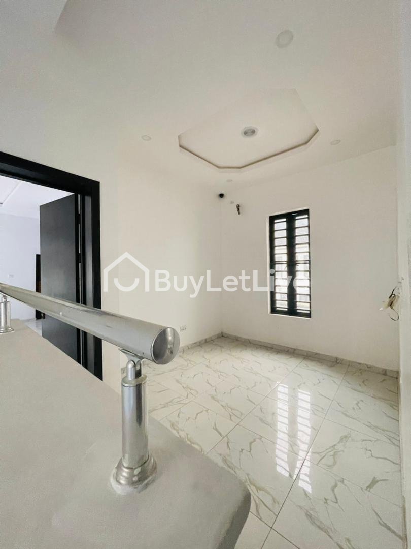 4 Bedroom Fully Detached Duplex With BQ For Rent