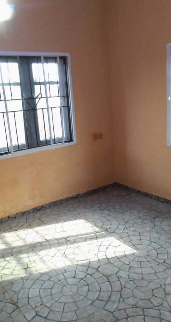 2 bedrooms Flat / Apartment for rent at Ibeshe