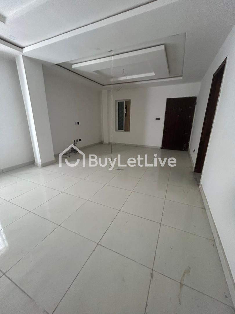 2 BEDROOM APARTMENT WITH POOL FOR RENT