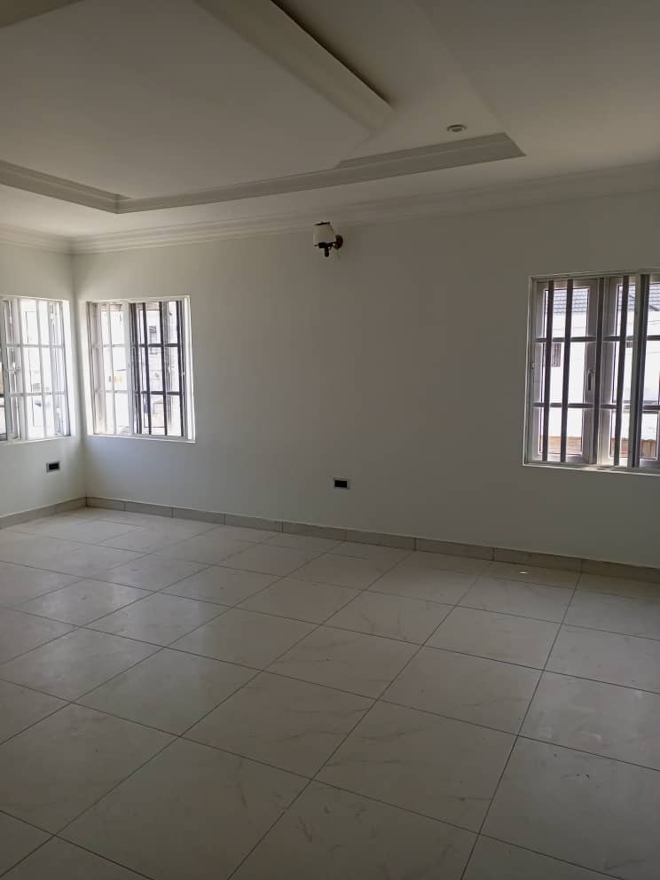 4 bedrooms Detached Duplex for rent at Lagos Island