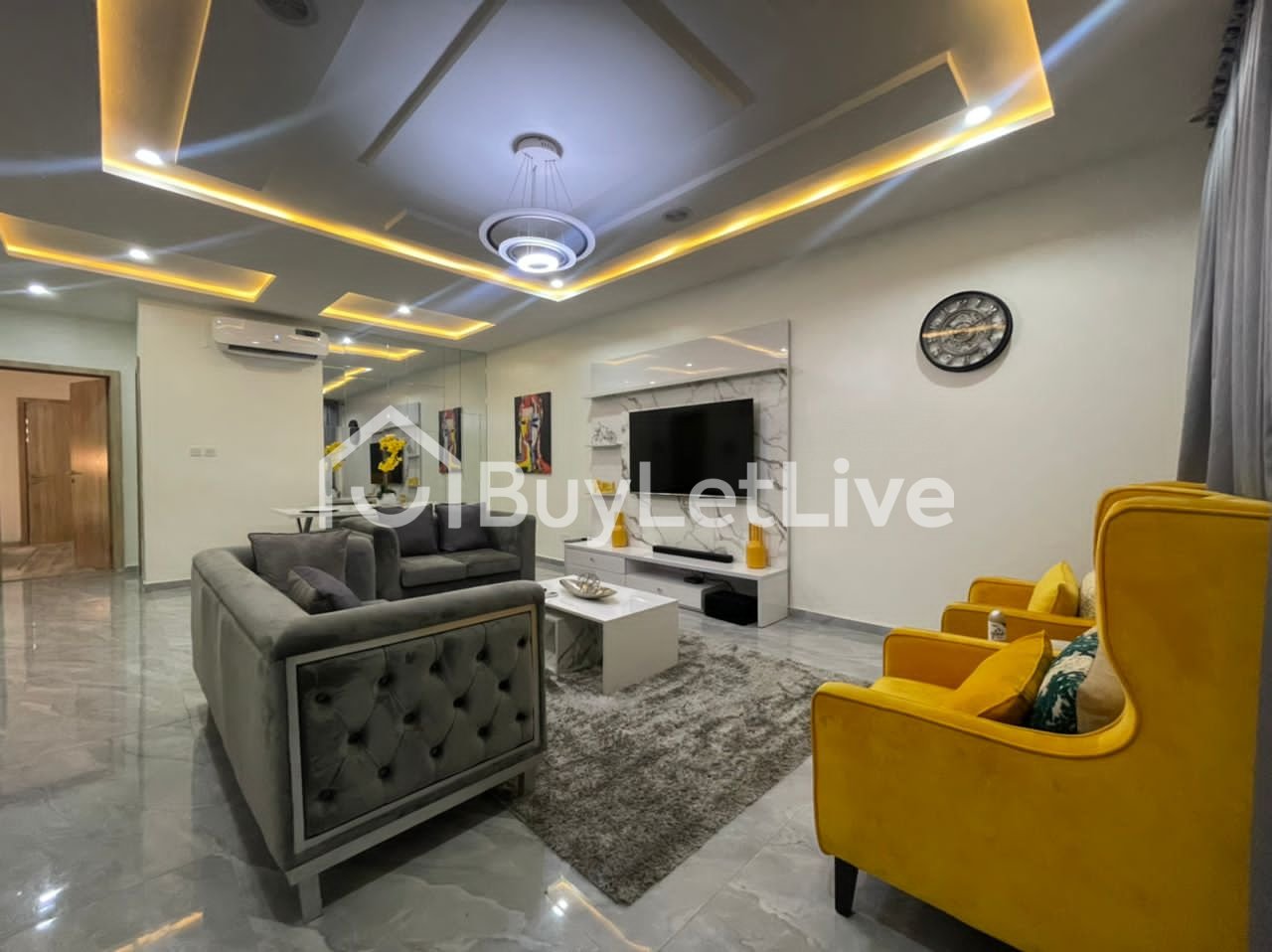 2 bedrooms Flat / Apartment for shortlet at Ikate
