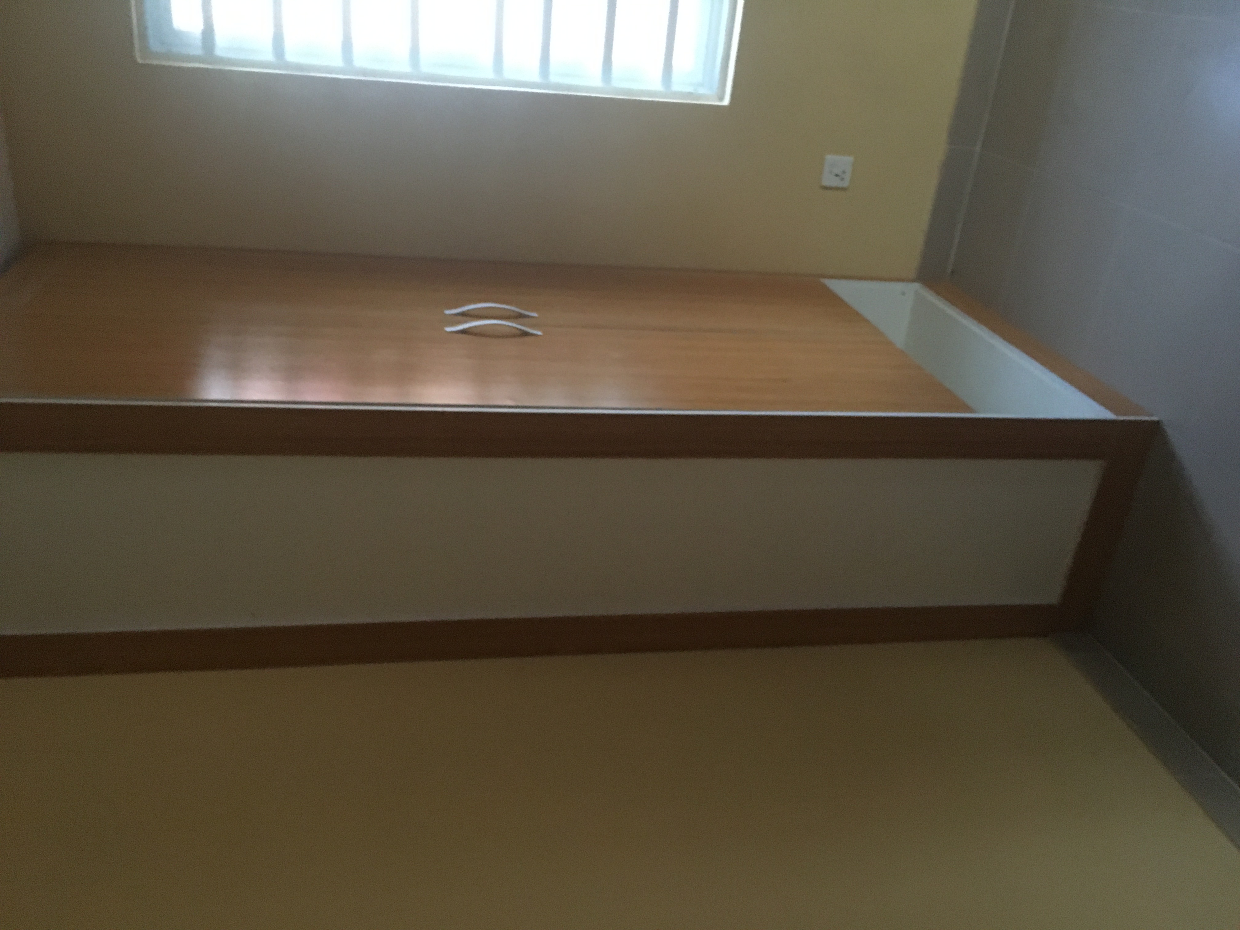 New 2 Bedrooms Apartment With Spacious Rooms