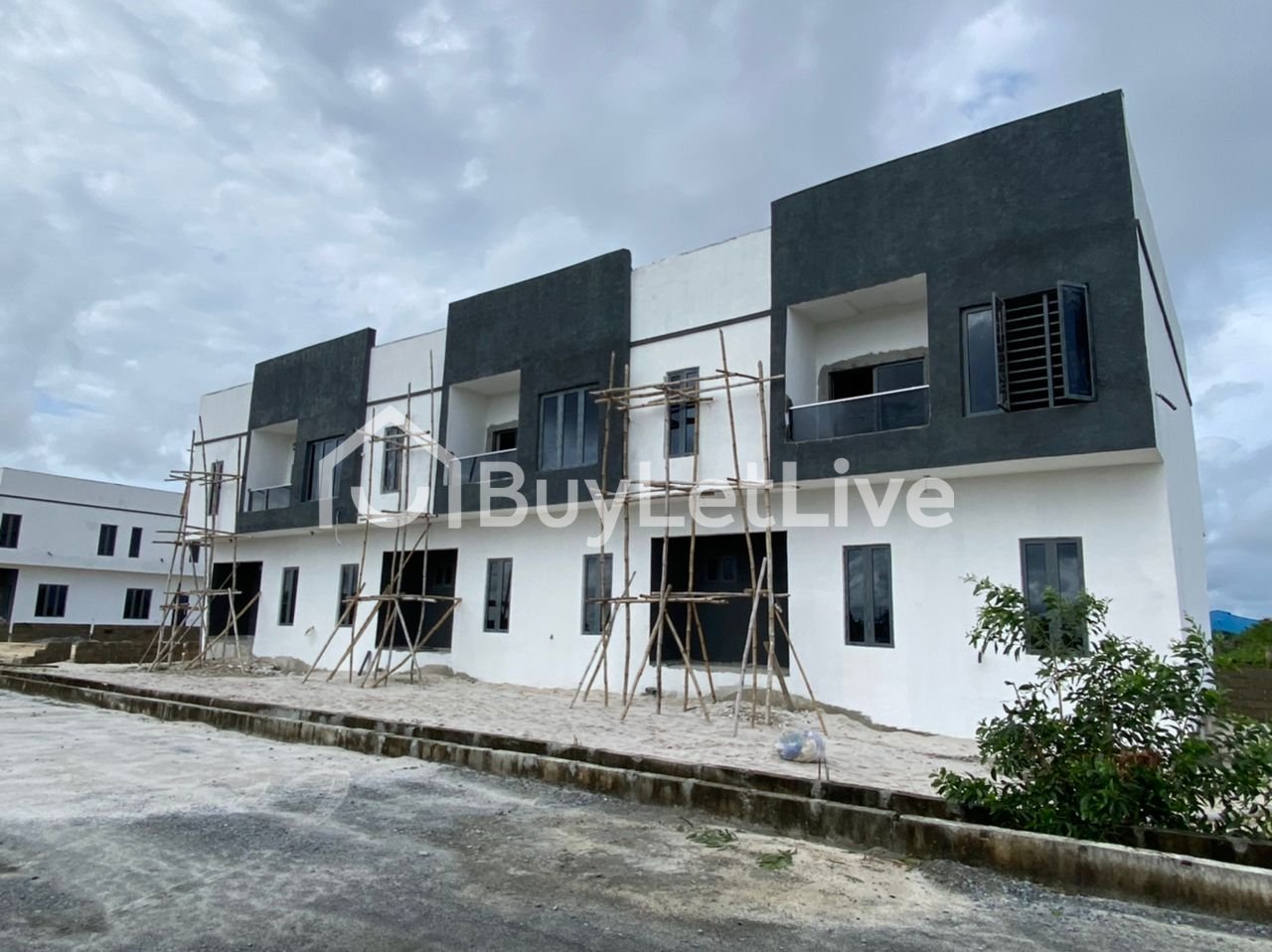 4 bedrooms Terraced Duplex for sale at Abijo