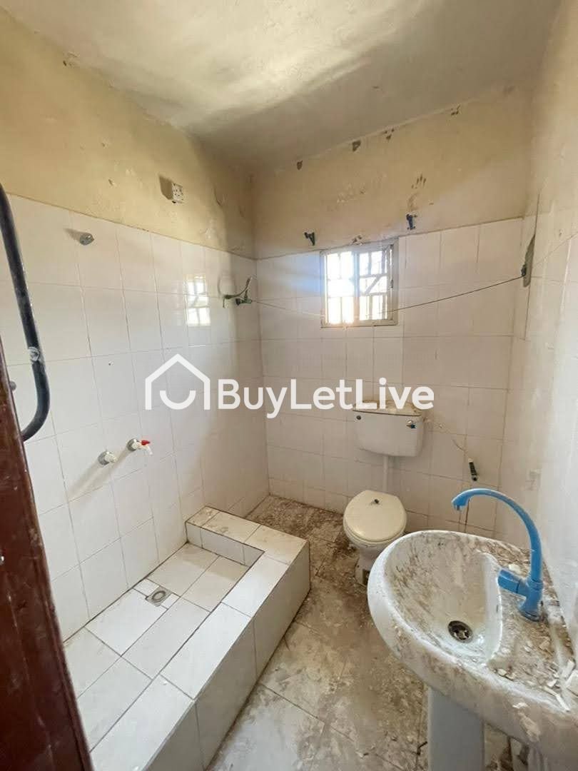 2 bedrooms Flat / Apartment for rent at Abraham Adesanya Road, Lagos, Nigeria