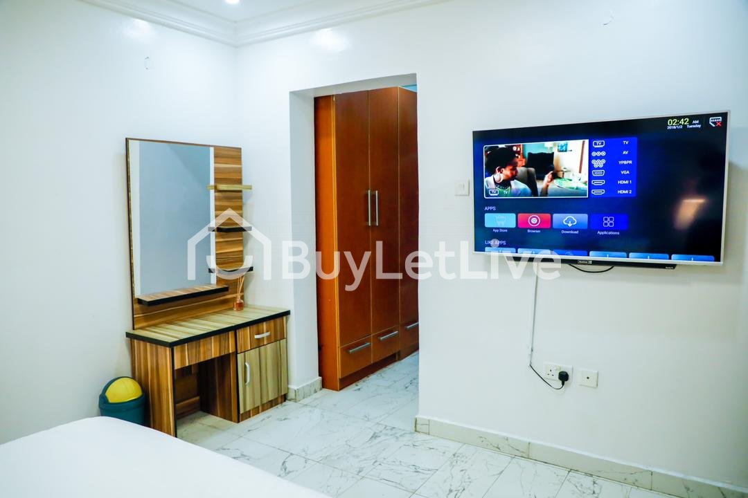1 bedroom Self Contain for shortlet at Yaba