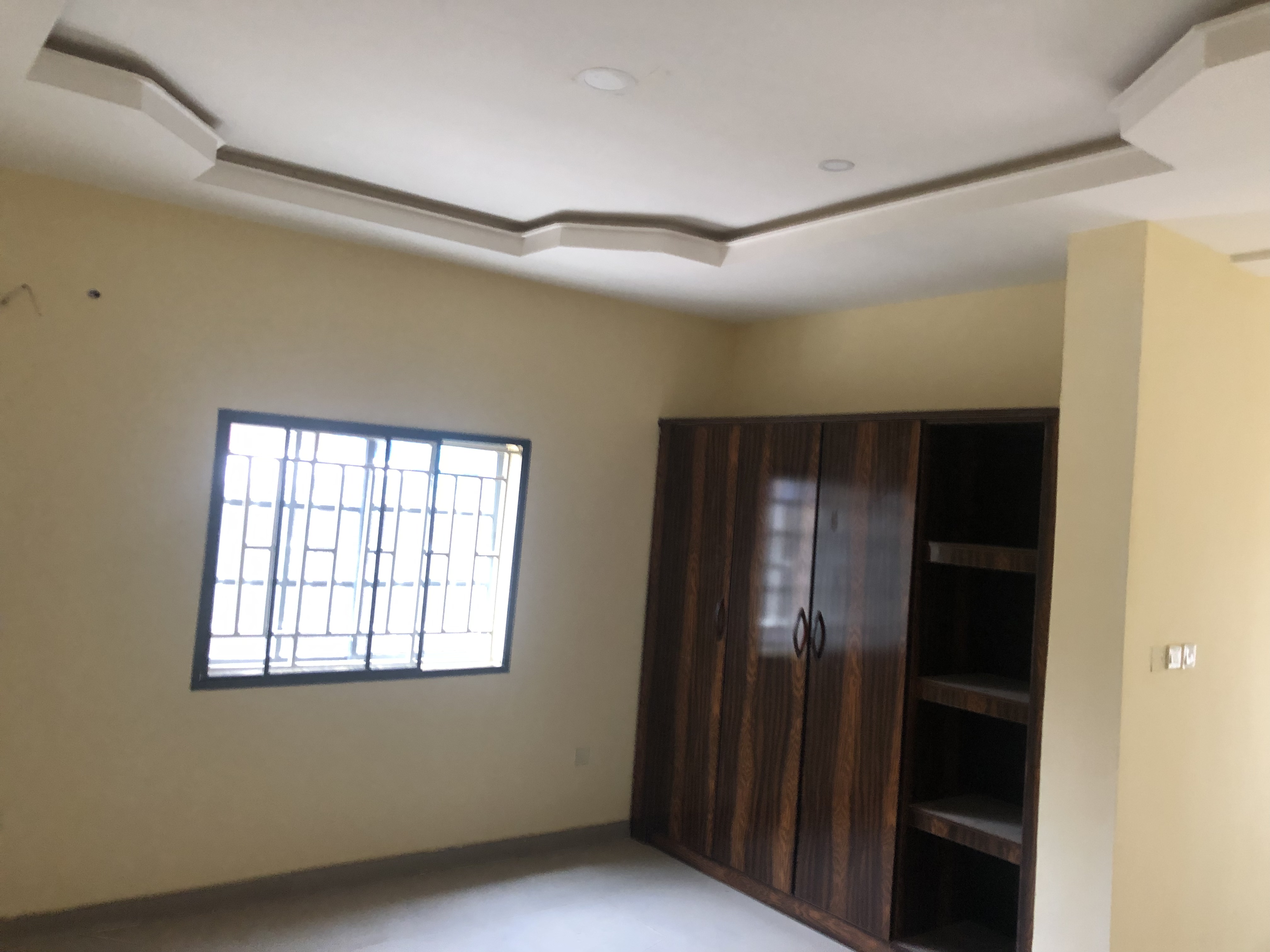 3 bedrooms Flats for rent at Durumi