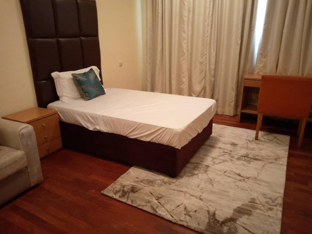 Fully furnished fully fitted 2 bedroom