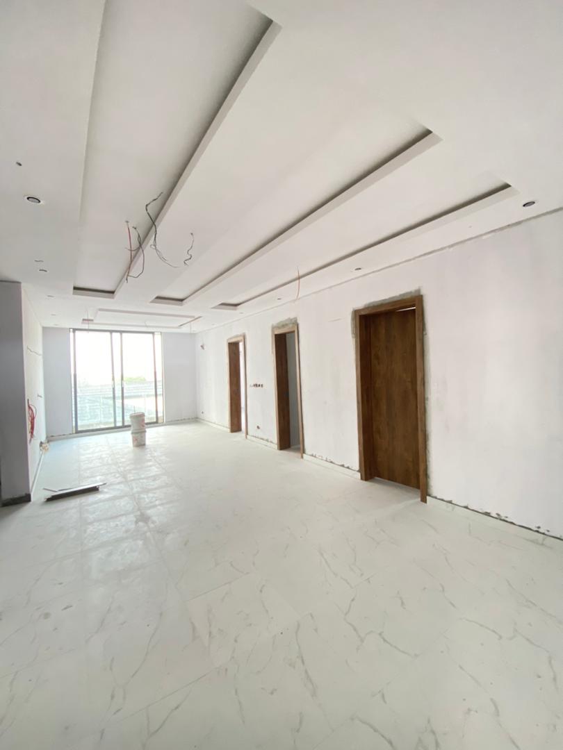 2 Bedrooms Apartment with Elevator and AC